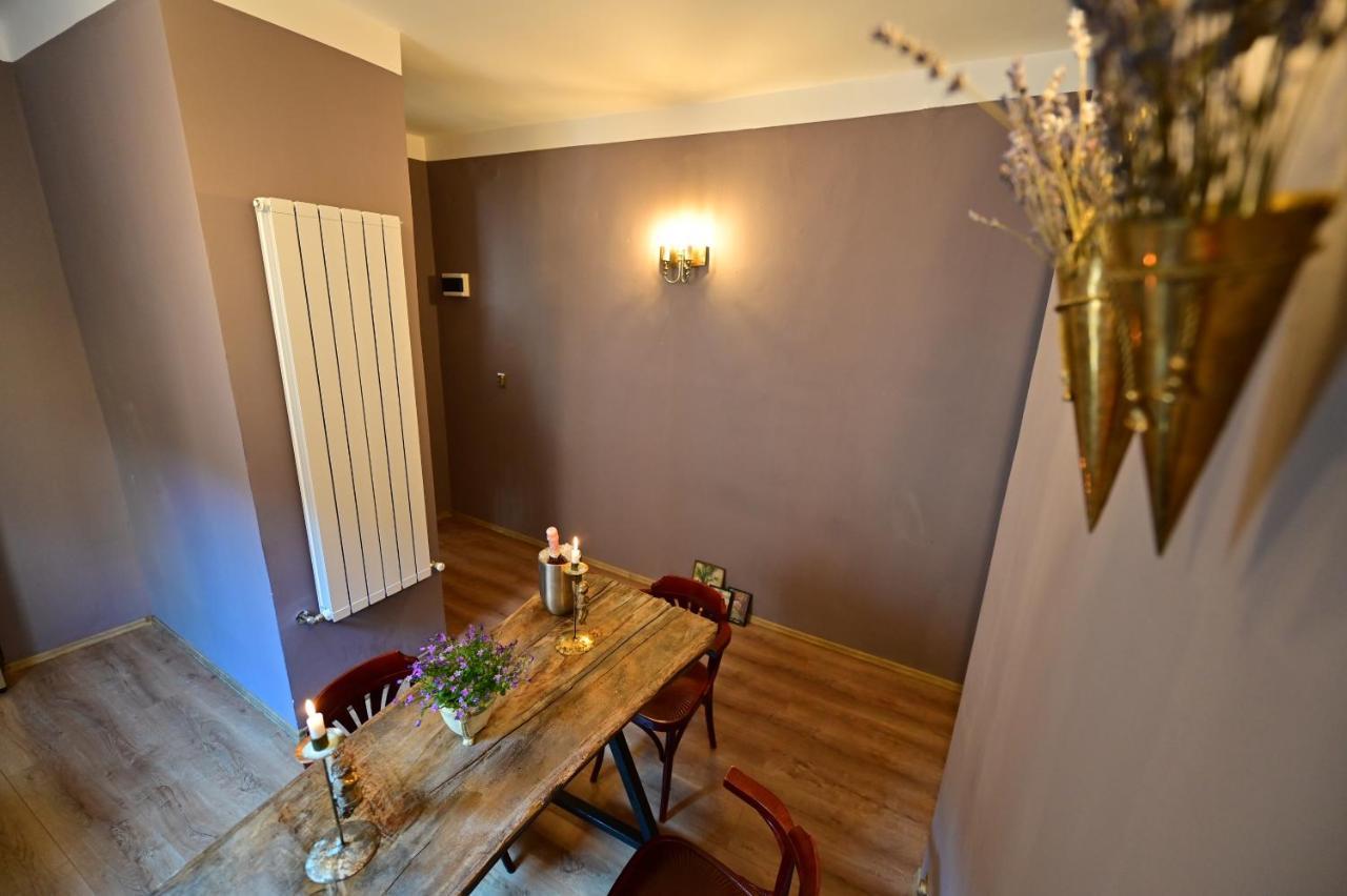 Lovely 2 Bedroom Apartment In Historic City Center Sibiu Eksteriør bilde